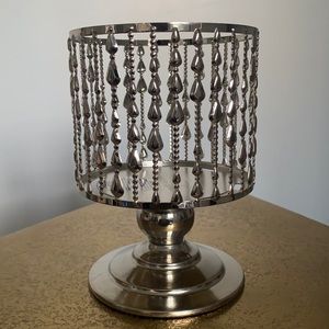 BATH AND BODYWORKS 3 WICK CANDLE HOLD